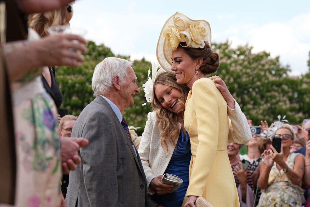 Prințesa Kate, apariție plină de eleganță la petrecerea din grădina Palatului Buckingham după 2 ani de absență. GALERIE FOTO - Imaginea 29