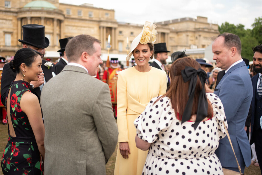 Prințesa Kate, apariție plină de eleganță la petrecerea din grădina Palatului Buckingham după 2 ani de absență. GALERIE FOTO - Imaginea 11