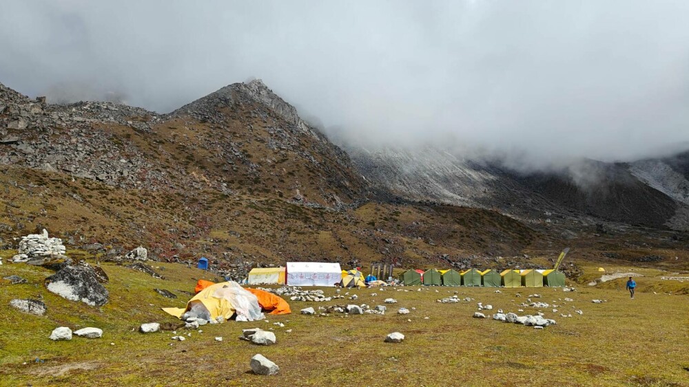UPDATE: SUMMIT AMA DABLAM! Expediție în Himalaya pe cel mai tehnic vârf din lume. Jurnal LIVE BLOG - Imaginea 39
