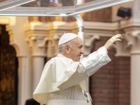 Papa Francisc paraseste catedrala Sf. Iosif din Bucuresti,
