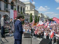 În fața a zeci de mii de polonezi, Nicușor Dan a ținut un discurs emoționant în românește, încheiat în limba poloneză