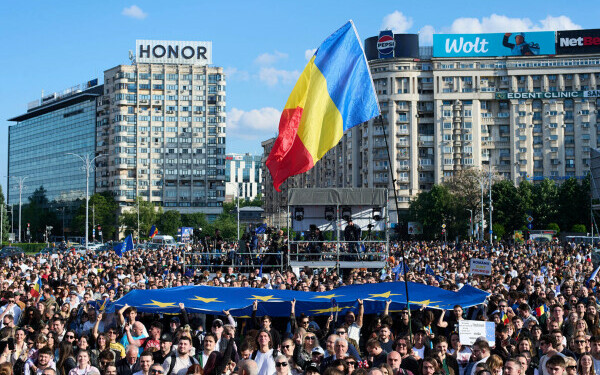 miting nicusor dan piata victoriei miting nicusor dan piata victoriei