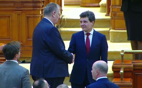 Nicusor Dan, Parlament Nicusor Dan, Parlament